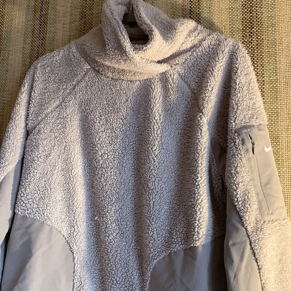 Nike Sweater Hoodie Pullover Women's Size Small White Turtleneck Athletic - Picture 2 of 4